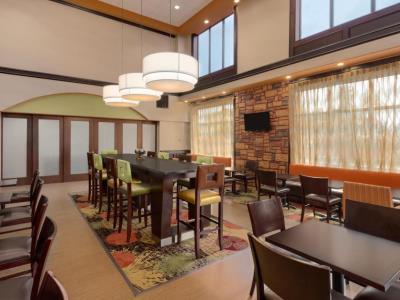 Hotel Hampton & Pharr